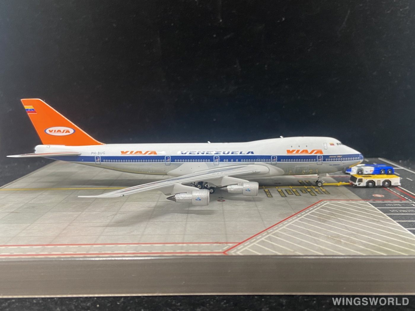 Phoenix 1:400 PH11681 KLM 荷兰皇家航空 Boeing 747-200 PH-BUG