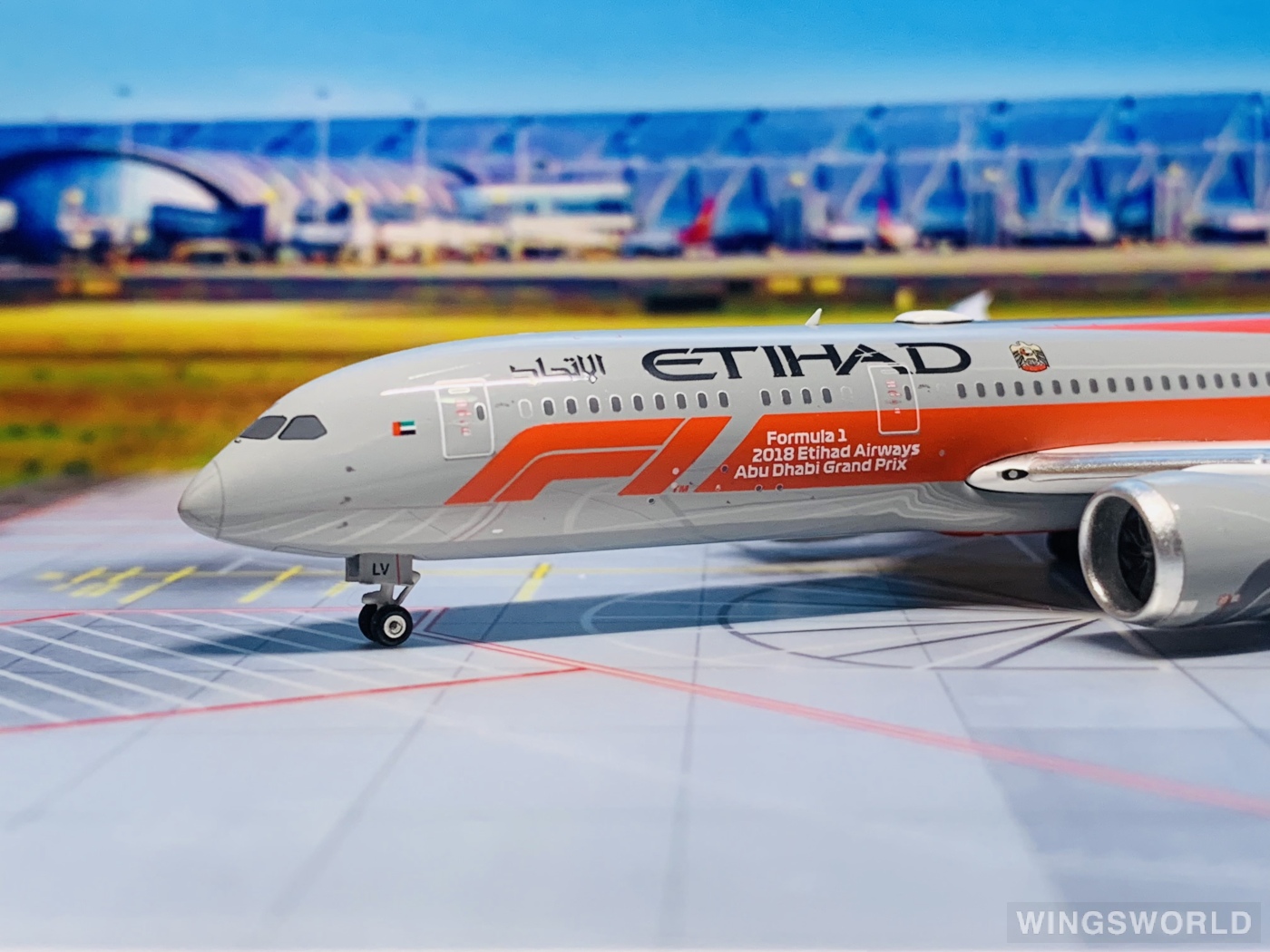 Phoenix 1:400 PH04243 Etihad Airways 阿提哈德航空 Boeing 787-9 A6-BLV