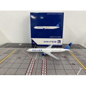 United Airlines 美国联合航空 Boeing 767-400 N76064  GJUAL2152 Geminijets 1:400