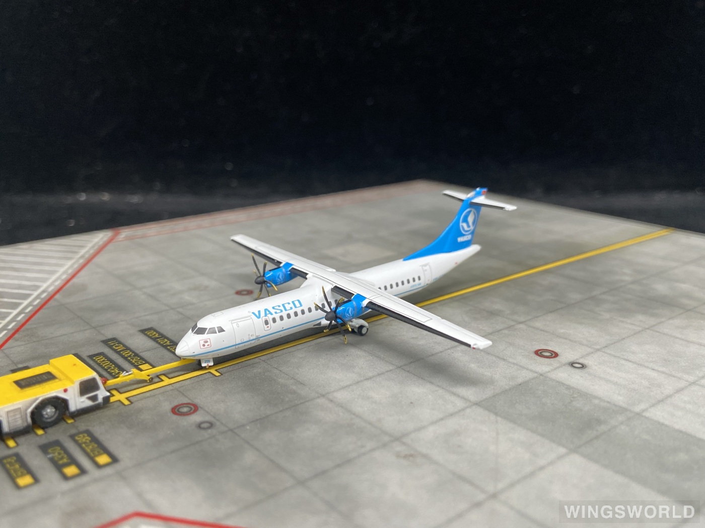 Geminijets 1:400 GJVFC2239 Vietnam Air Services Company ATR 72 VN-B221