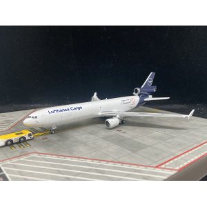 Lufthansa 汉莎航空 McDonnell Douglas MD-11 D-ALCC  GJDLH2072 Geminijets 1:400