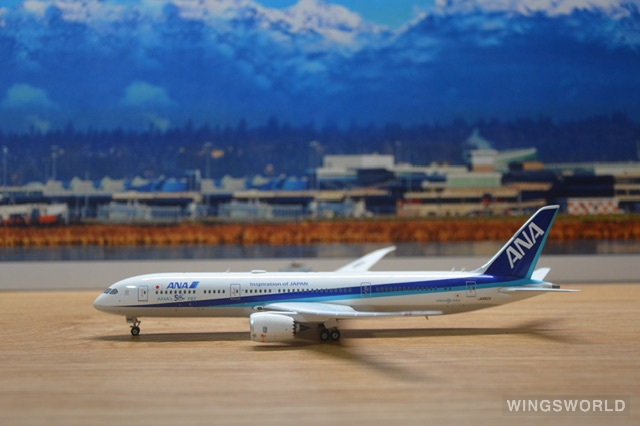 Phoenix 1:400 Boeing 787-9 ANA 全日空PH04107 JA882A 的照片