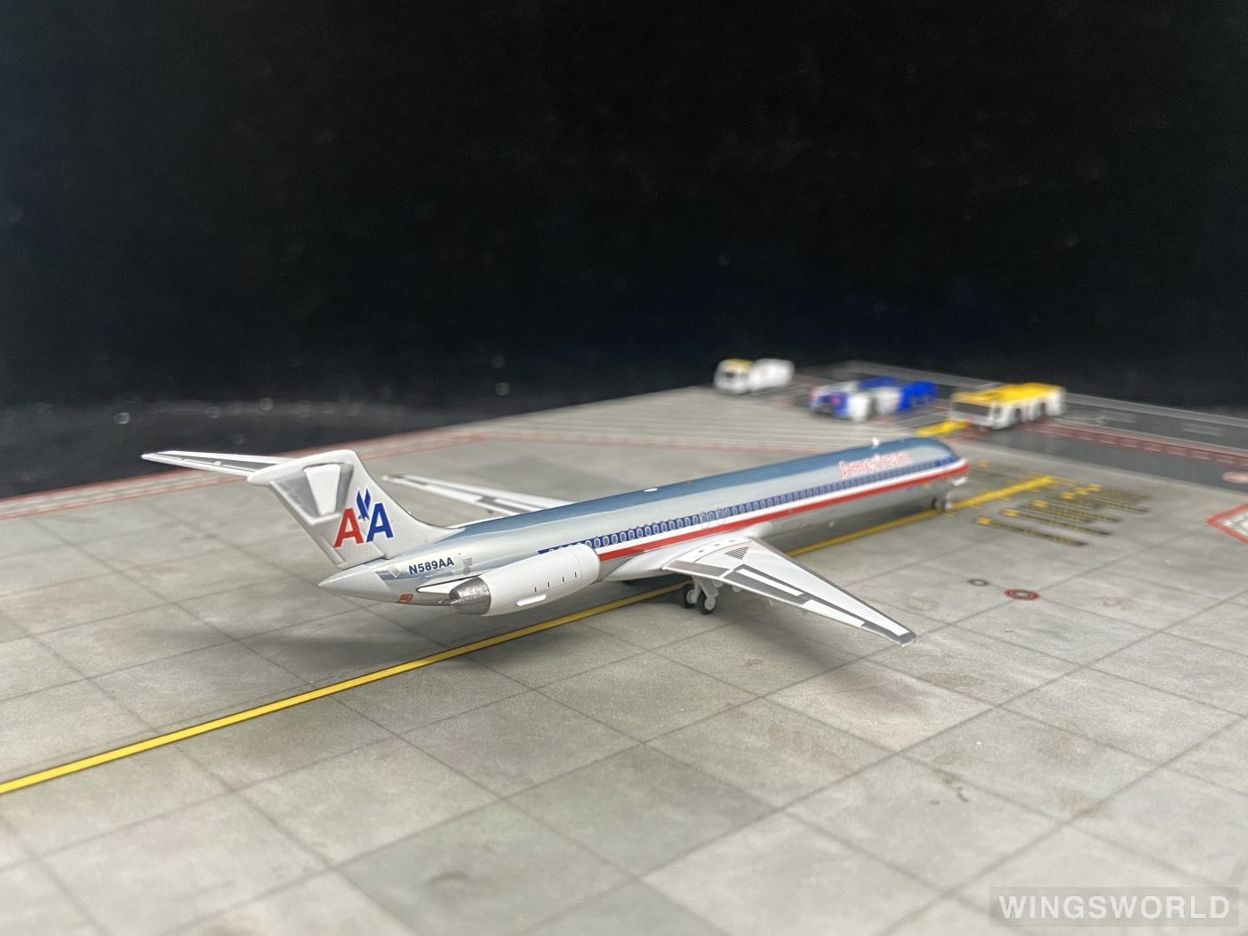 NGmodels 1:400 NG83001 American Airlines 美国航空 McDonnell Douglas MD-83 N589AA