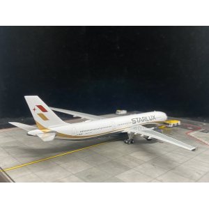 Starlux Airlines 星宇航空  Airbus A330-900neo B-58305  PH11928 Phoenix 1:400