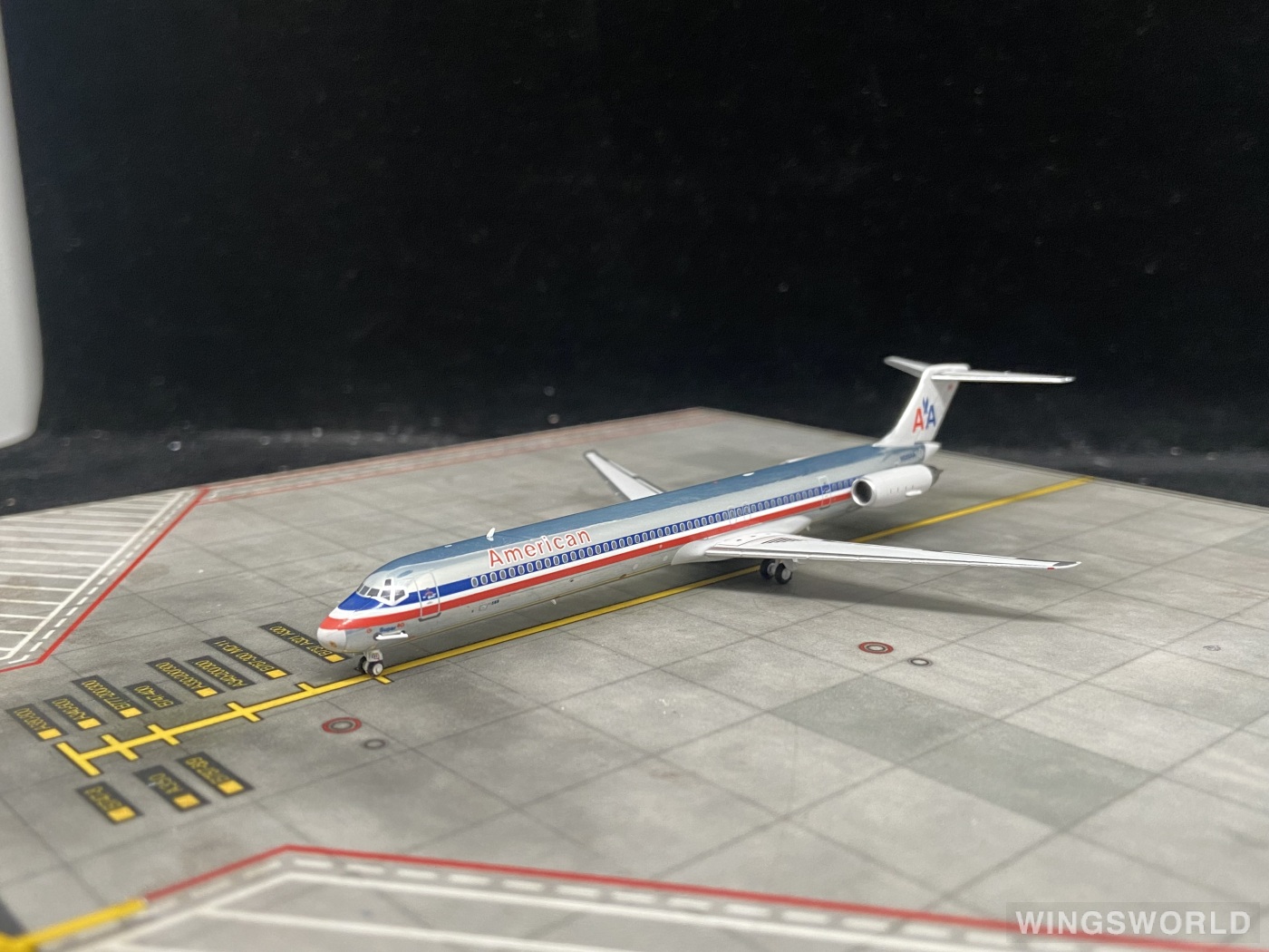 NGmodels 1:400 NG83001 American Airlines 美国航空 McDonnell Douglas MD-83 N589AA