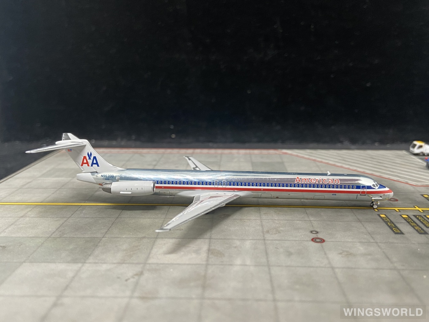NGmodels 1:400 NG83002 American Airlines 美国航空 McDonnell Douglas MD-83 N9620D