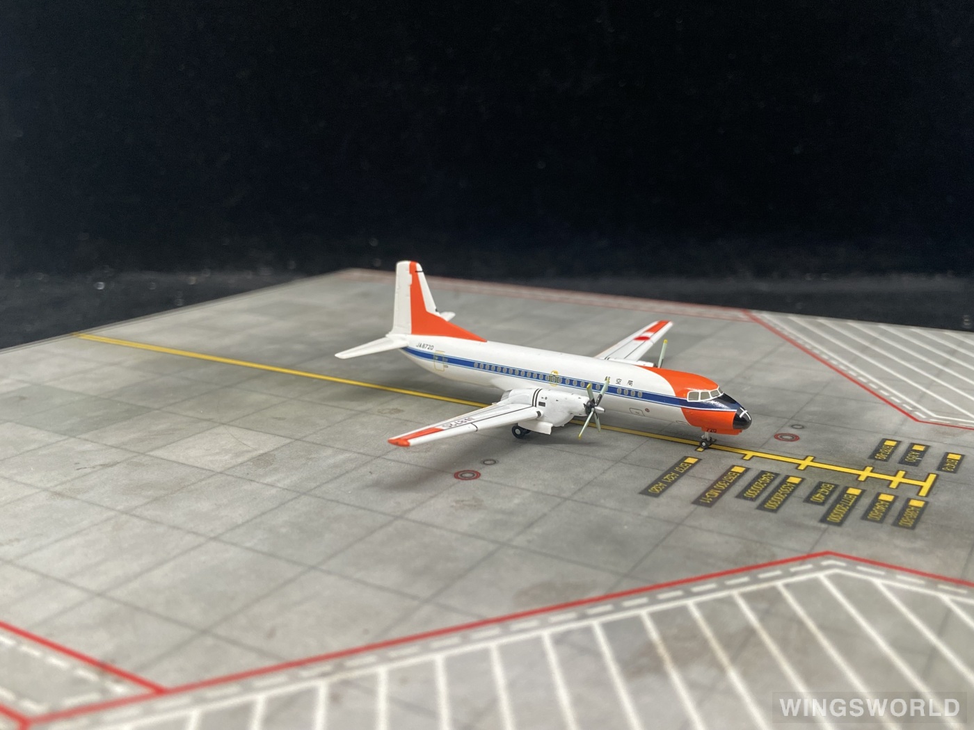 Hogan 1:400 YS41101-1 Japan Civil Aviation Bureau 日本民航局 NAMC YS-11 JA8720
