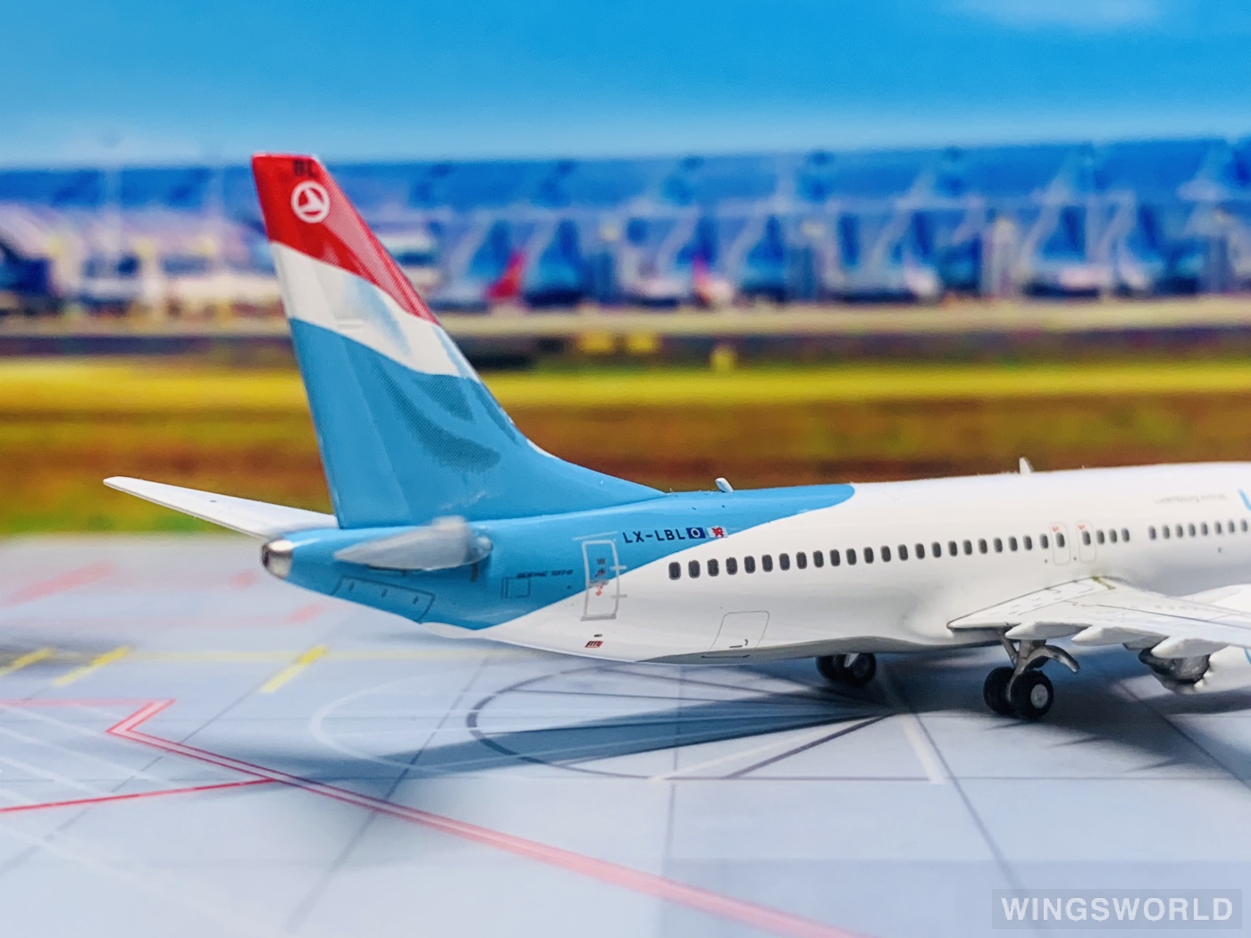 Phoenix 1:400 PH11847 Luxair 卢森堡航空 Boeing 737 MAX 8 LX-LBL