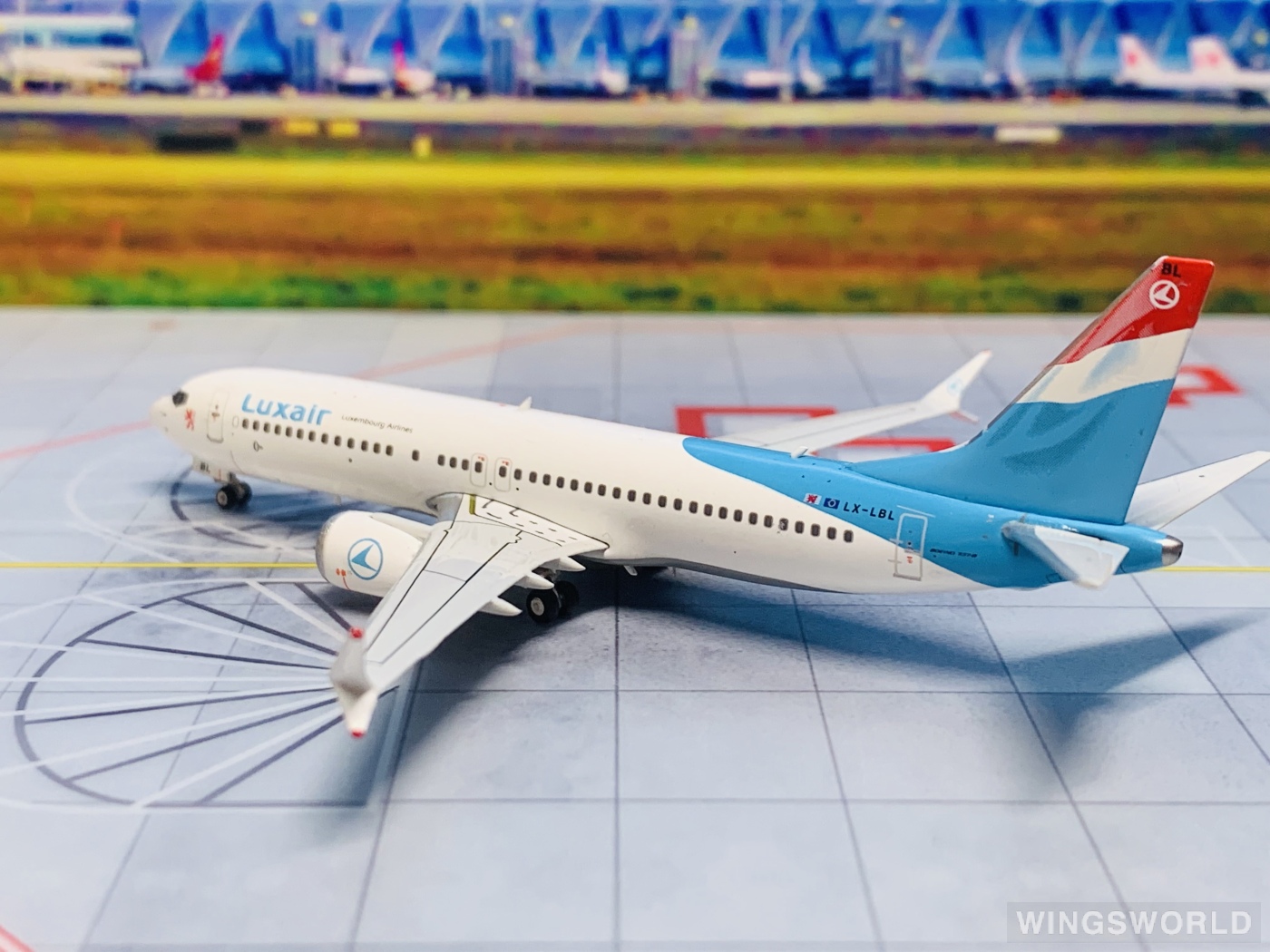 Phoenix 1:400 PH11847 Luxair 卢森堡航空 Boeing 737 MAX 8 LX-LBL