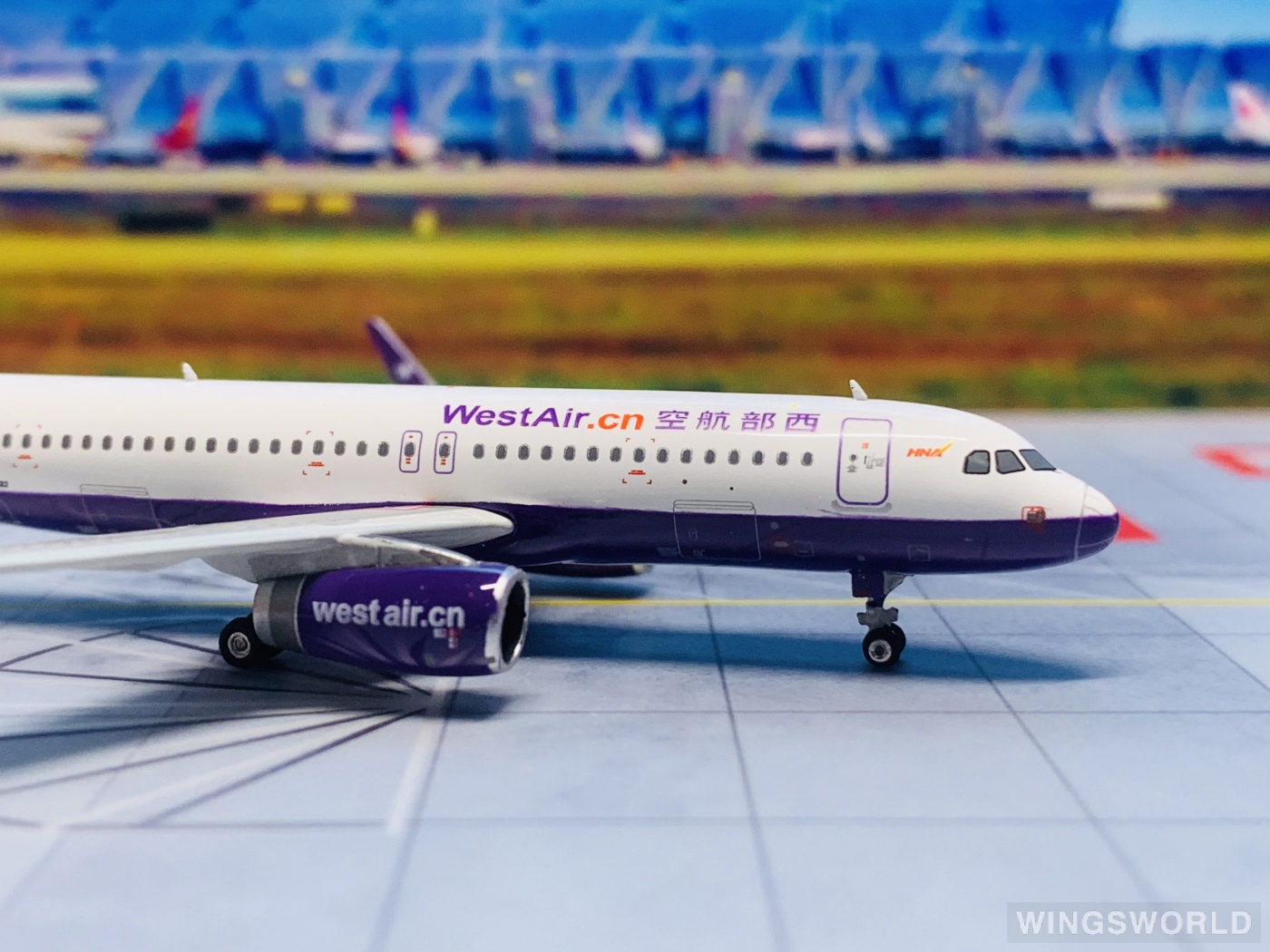 Phoenix 1:400 PH11293 West Air 西部航空 Airbus A320 B-1629