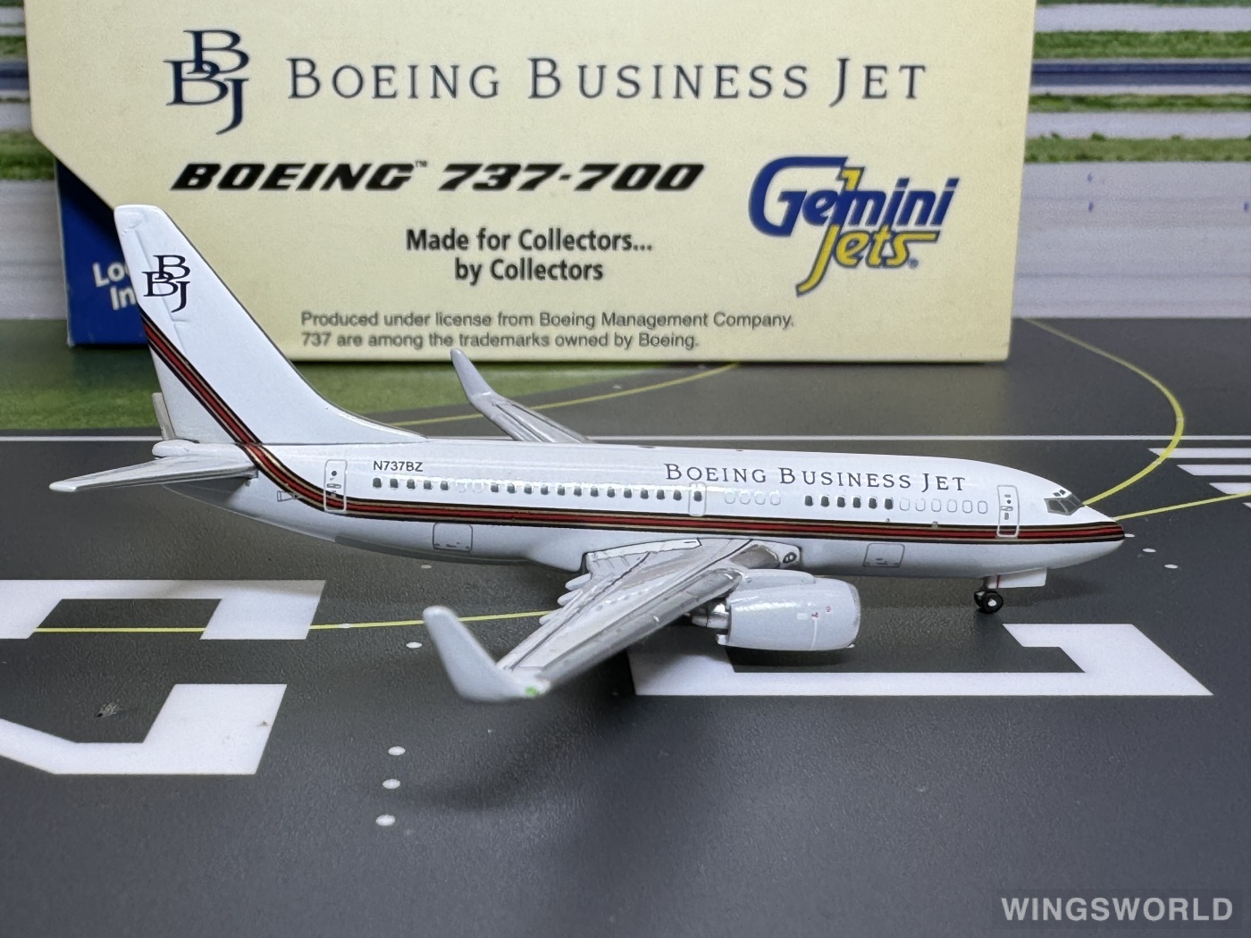 Geminijets 1:400 GJBBJ375 Boeing 波音公司 Boeing 737-700 N737BZ