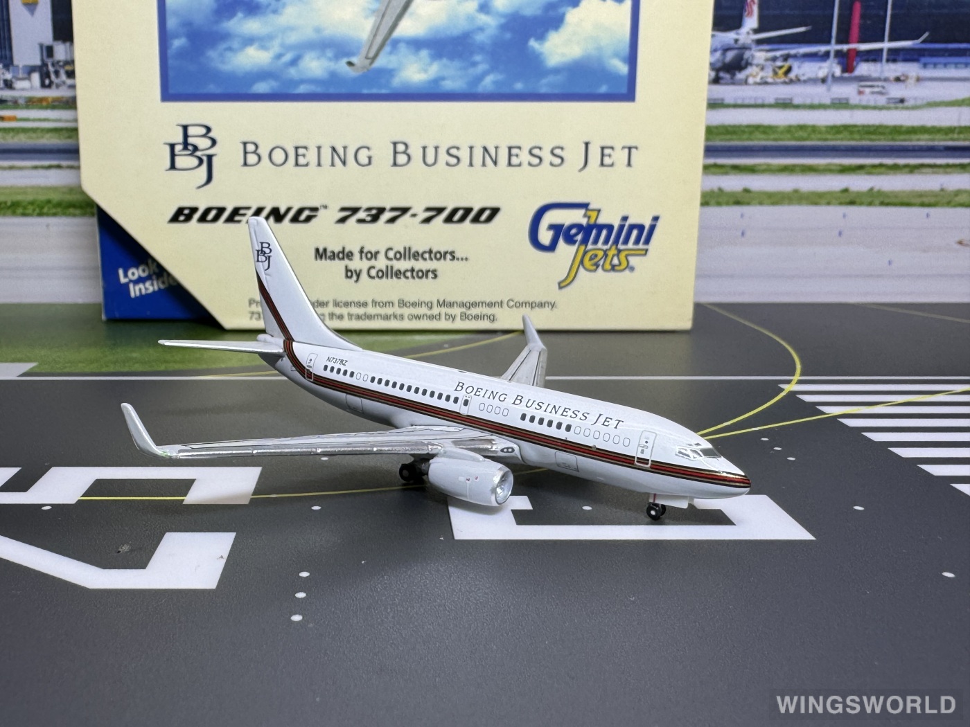 Geminijets 1:400 GJBBJ375 Boeing 波音公司 Boeing 737-700 N737BZ