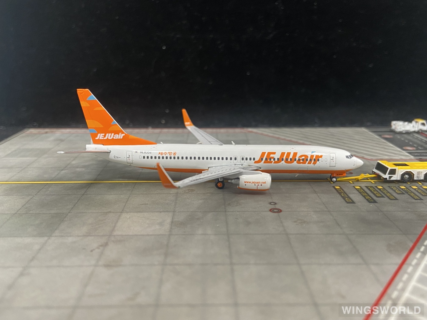 JC Wings 1:400 Boeing 737-800 Jeju Air 济州航空XX4197 HL8305