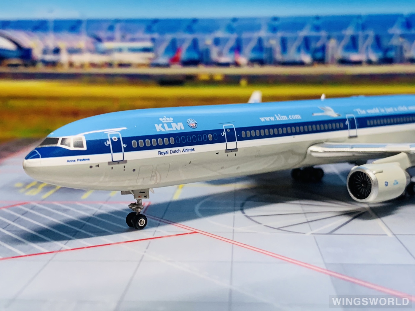 Phoenix 1:400 PH11903 KLM 荷兰皇家航空 McDonnell Douglas MD-11 PH-KCH