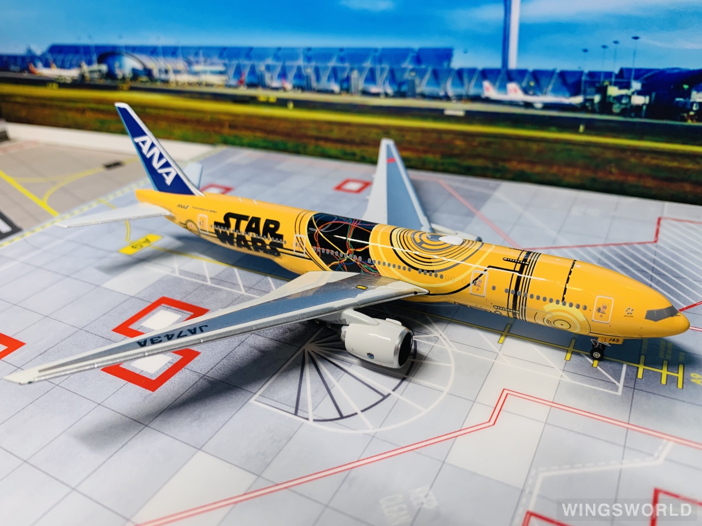 Phoenix 1:400 PH4JA743A ANA 全日空 Boeing 777-200 JA743A