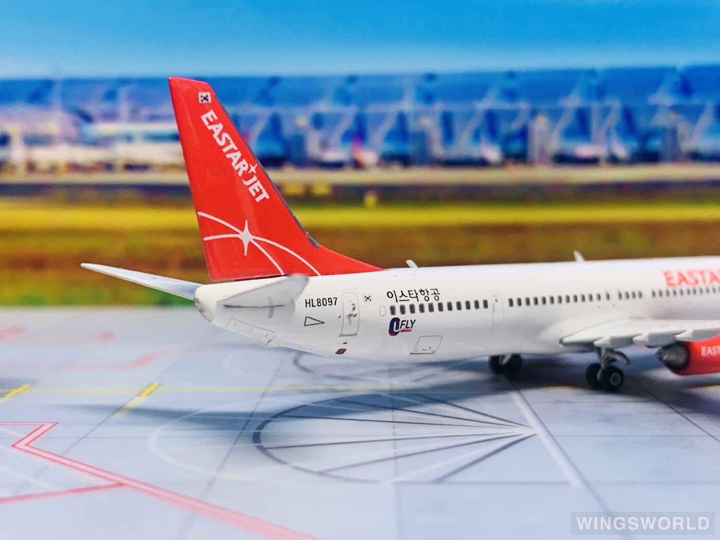 Phoenix 1:400 PH04196 Eastar Jet 易斯达航空 Boeing 737-900 HL8097
