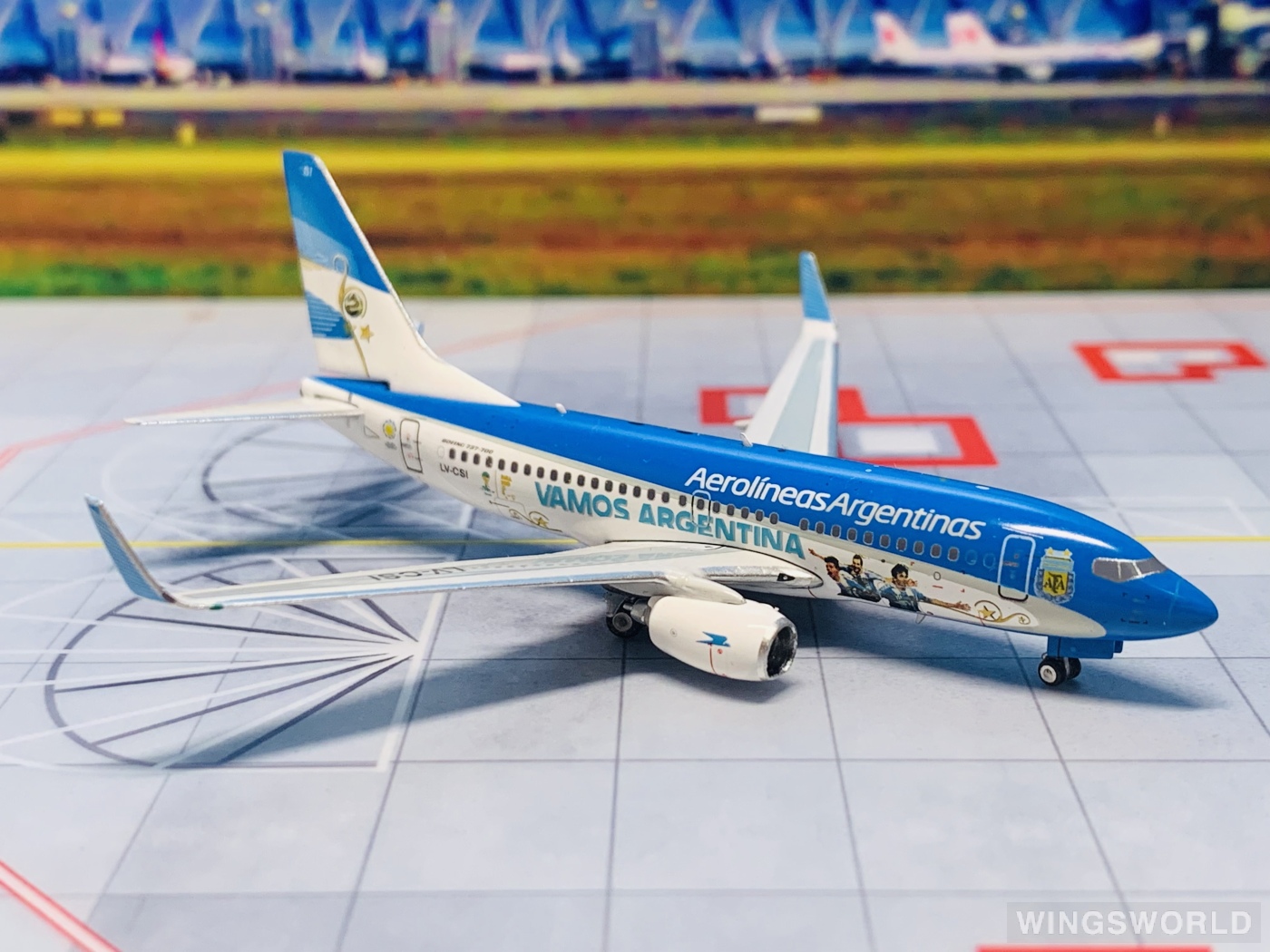 Phoenix 1:400 PH10976 Aerolíneas Argentinas 阿根廷航空 Boeing 737-700 LV-CSI