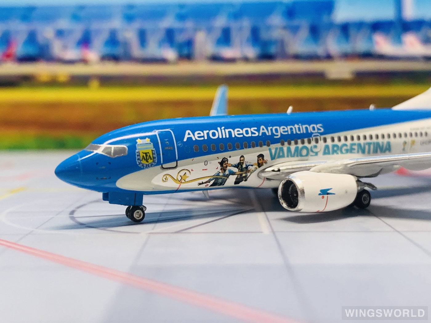 Phoenix 1:400 PH10976 Aerolíneas Argentinas 阿根廷航空 Boeing 737-700 LV-CSI