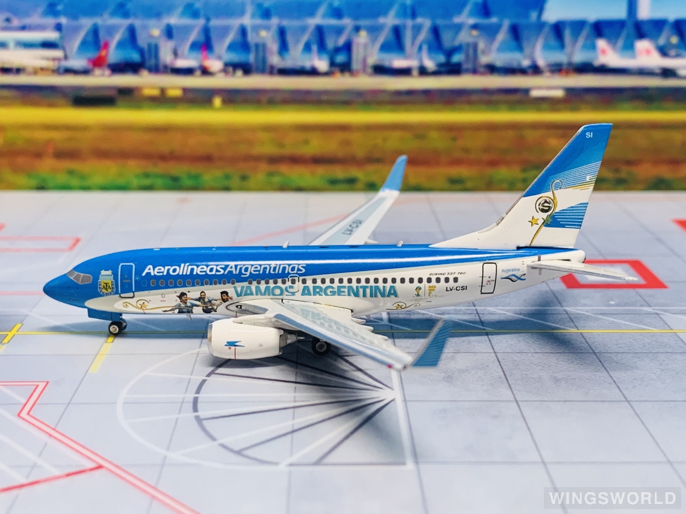 Phoenix 1:400 PH10976 Aerolíneas Argentinas 阿根廷航空 Boeing 737-700 LV-CSI