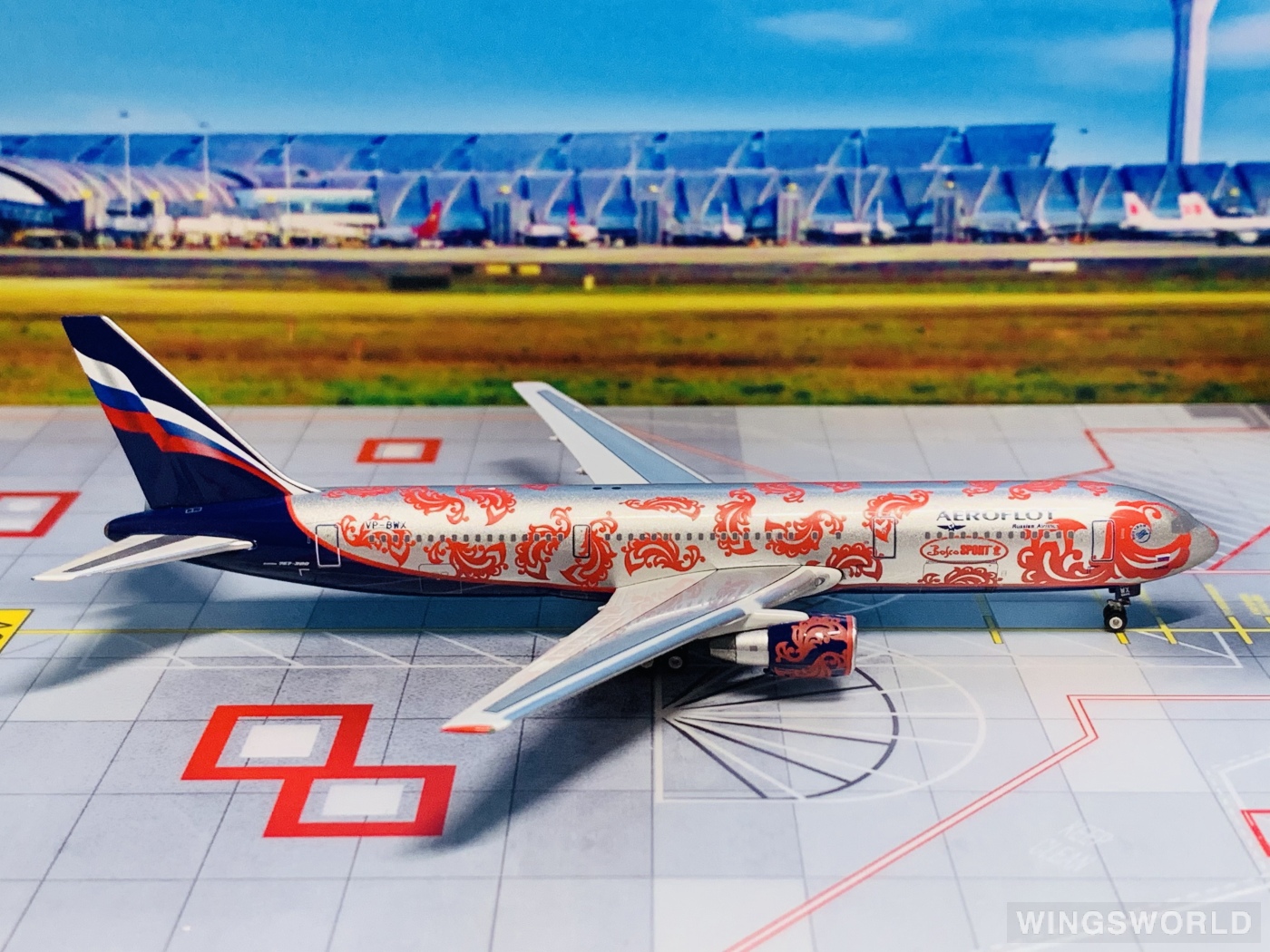 Phoenix 1:400 PH10252 Aeroflot 俄罗斯航空 Boeing 767-300 VP-BWX