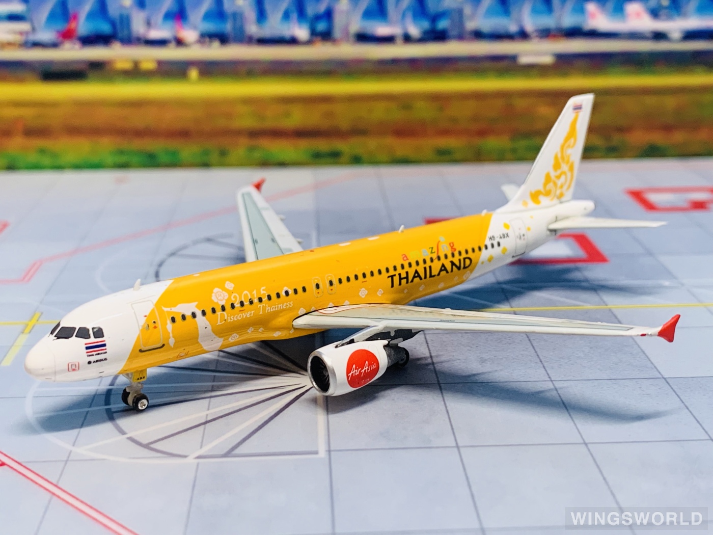 Phoenix 1:400 PH11158 AirAsia 亚洲航空 Airbus A320 HS-ABX
