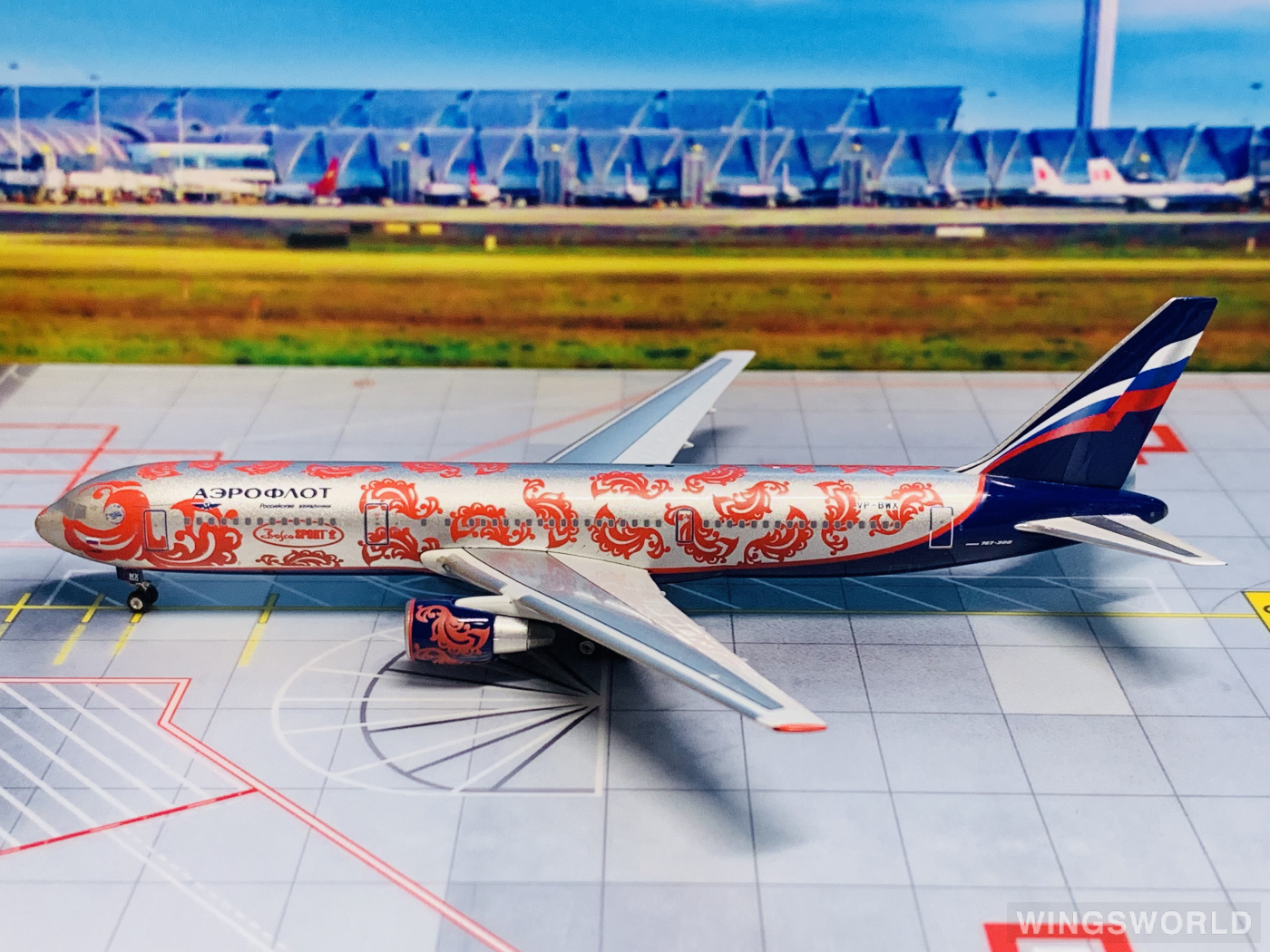 Phoenix 1:400 PH10252 Aeroflot 俄罗斯航空 Boeing 767-300 VP-BWX