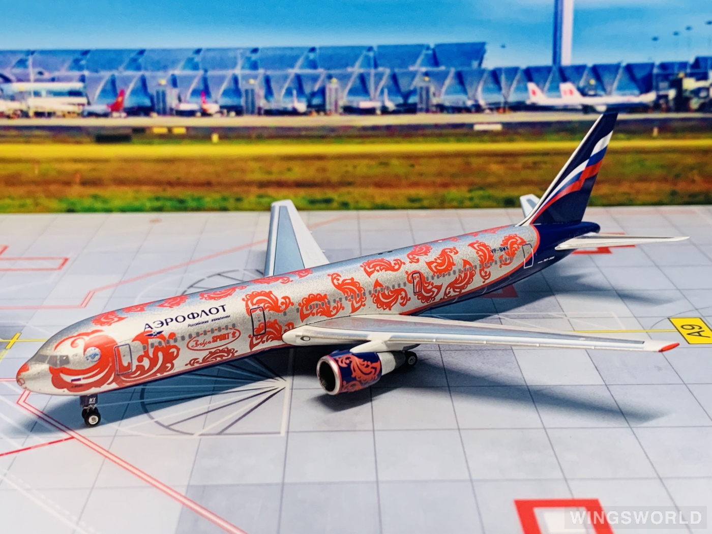 Phoenix 1:400 PH10252 Aeroflot 俄罗斯航空 Boeing 767-300 VP-BWX