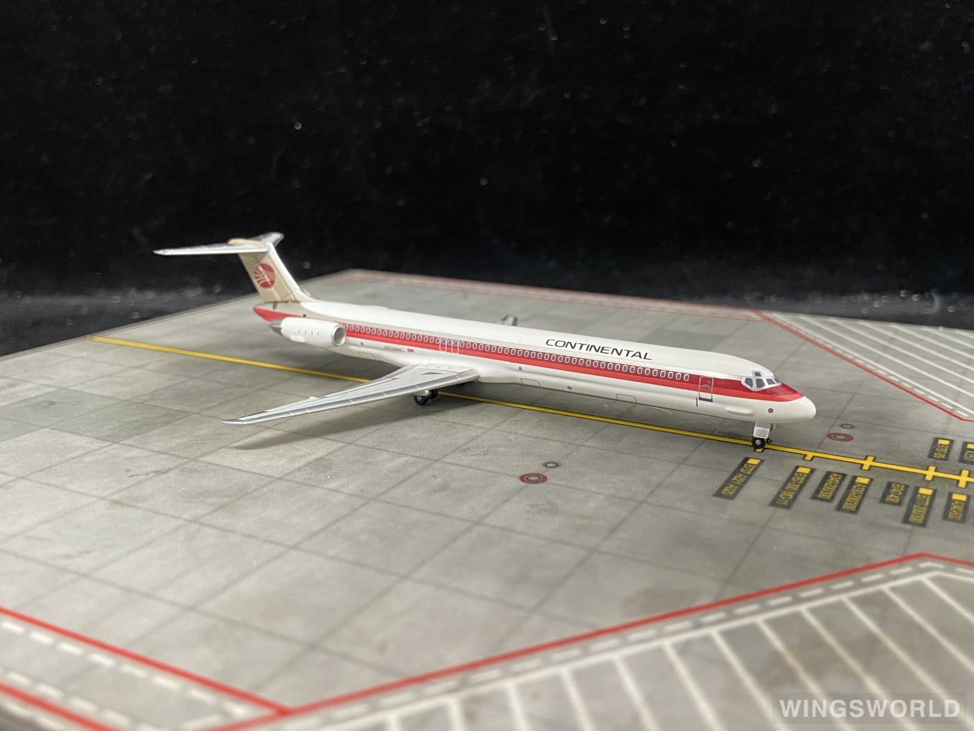 Jet-X 1:400 JX099 Continental Airlines 美国大陆航空 McDonnell Douglas MD-82 N939MC
