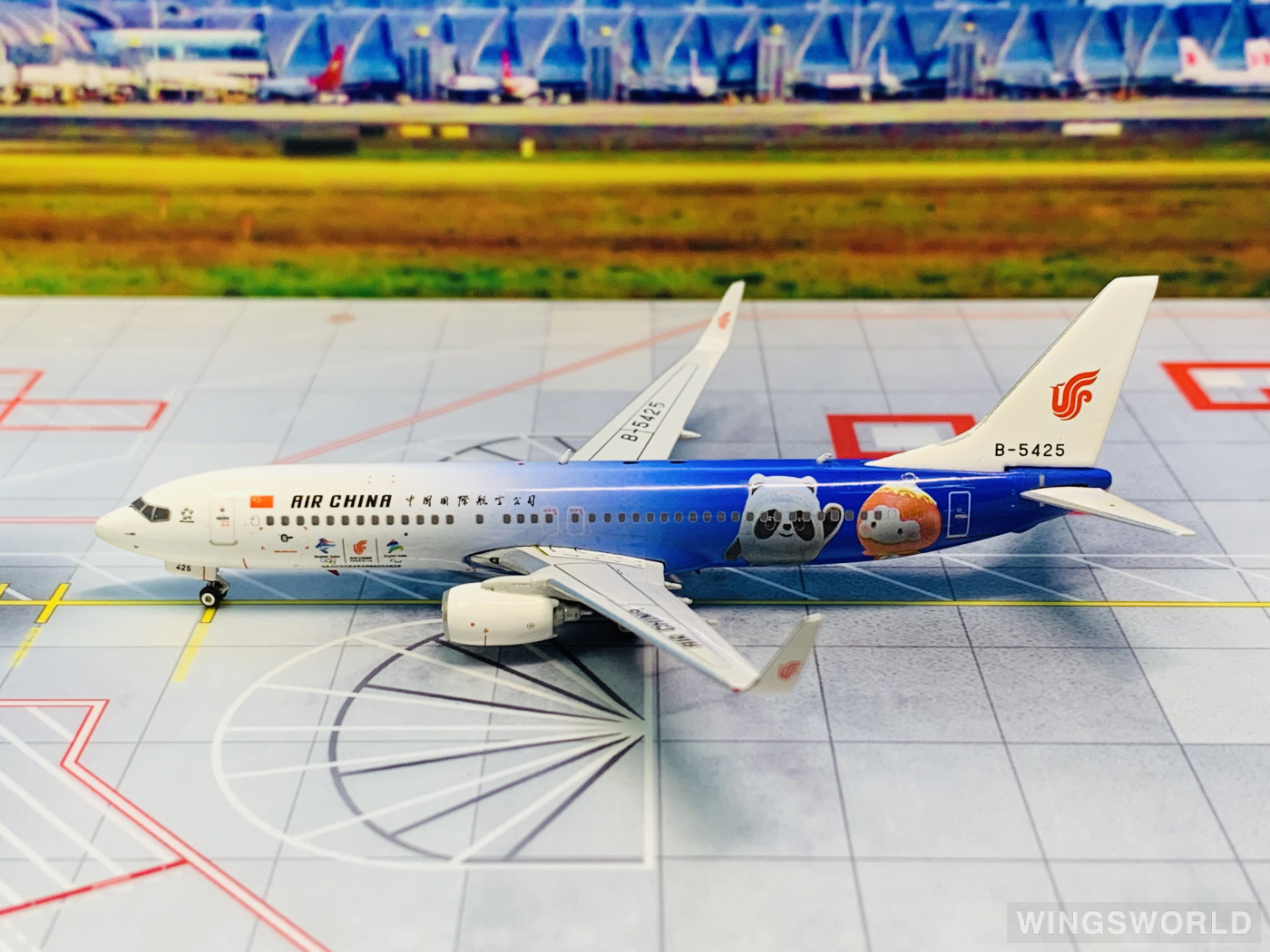 Phoenix 1:400 PH04356 Air China 中国国际航空 Boeing 737-800 B-5425