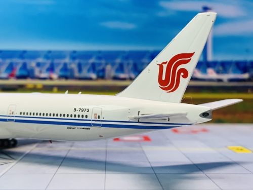 航空機・ヘリコプター Phoenix 1/400 AIR CHINA B777-300ER Phoenix B777-300ER Air China B-002M 1/400 [11932]
