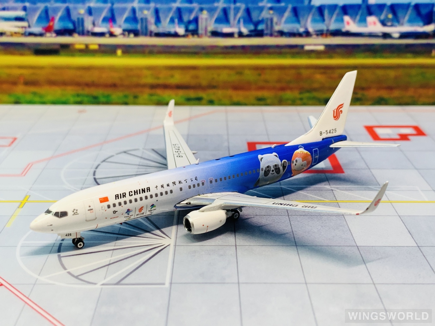 Phoenix 1:400 PH04356 Air China 中国国际航空 Boeing 737-800 B-5425