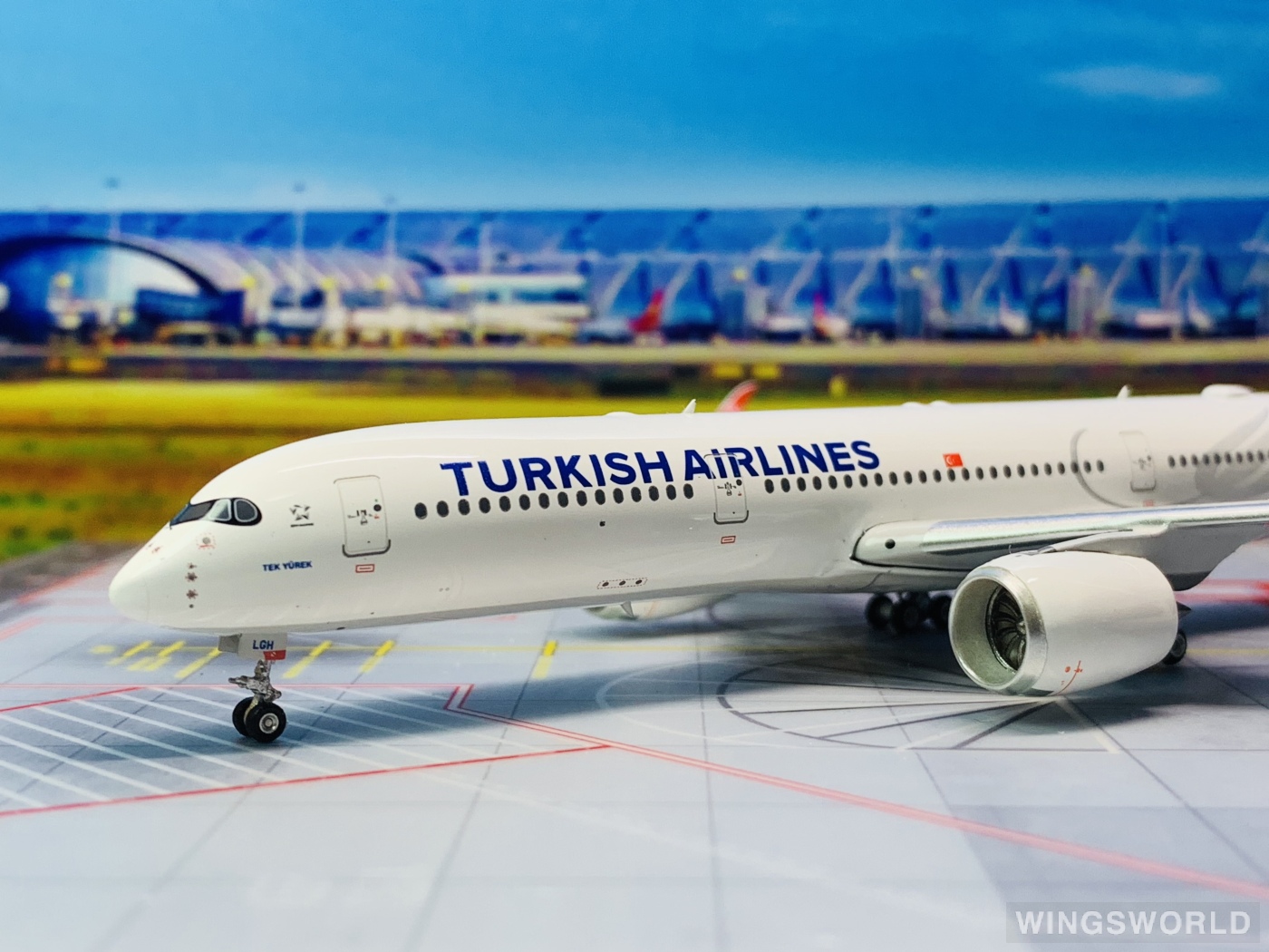 Phoenix 1:400 PH04526 Turkish Airlines 土耳其航空 Airbus A350-900 TC-LGH
