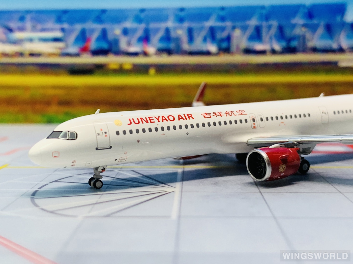 HYJLwings 1:400 HY210083 Juneyao Airlines 吉祥航空 Airbus A321neo B-322E