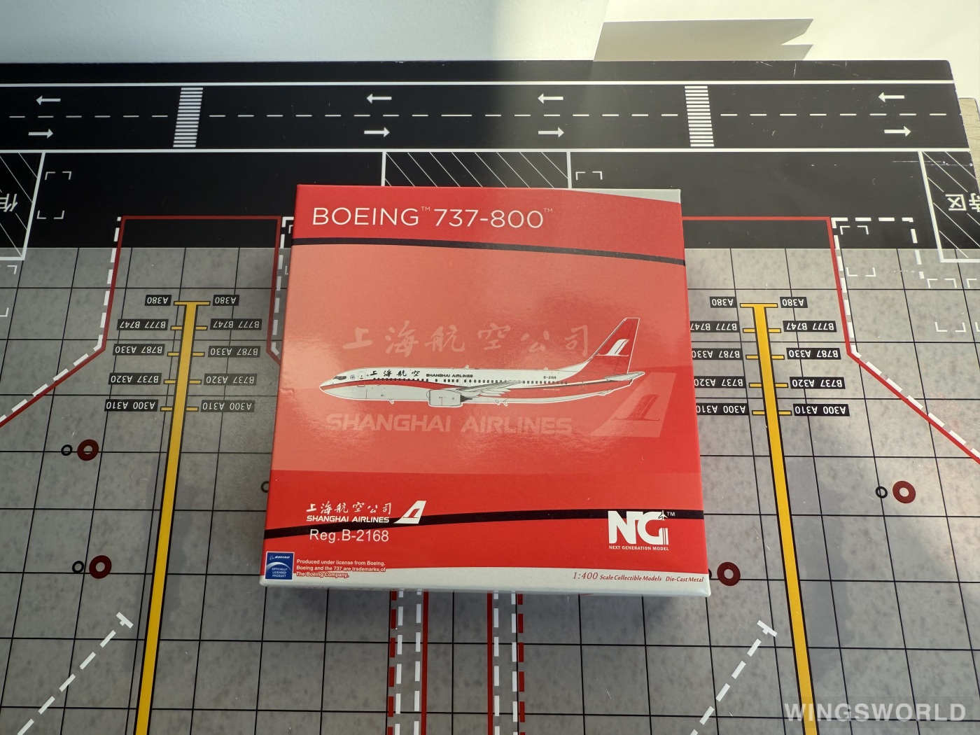 NGmodels 1:400 NG58181 Shanghai Airlines 上海航空 Boeing 737-800 B-2168