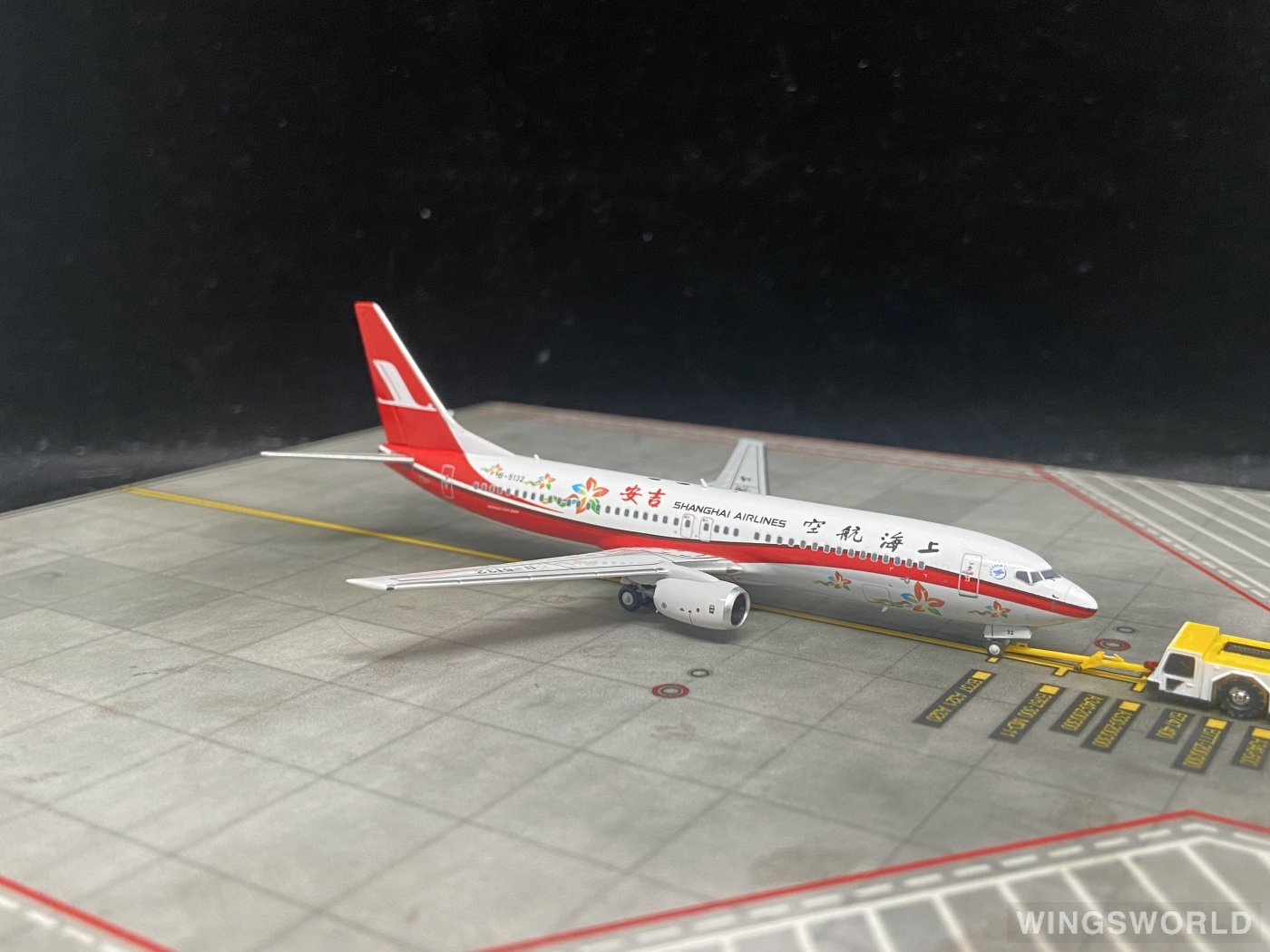 NGmodels 1:400 NG58182 Shanghai Airlines 上海航空 Boeing 737-800 B-5132