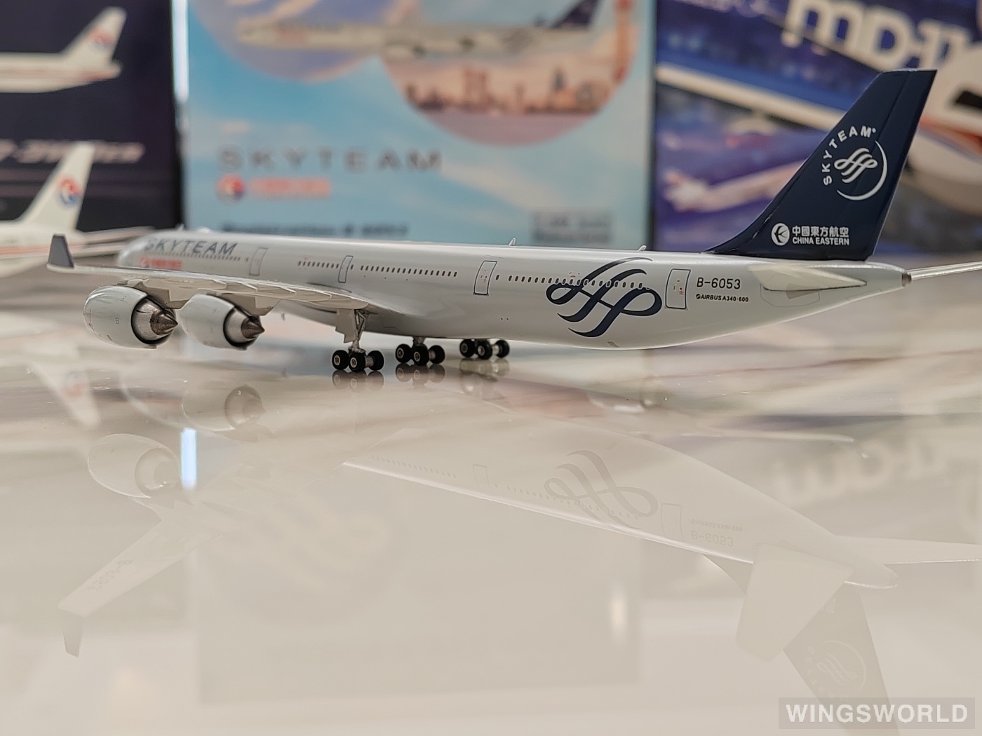 Phoenix 1:400 PH11931 China Eastern 中国东方航空 Airbus A340-600 B-6053