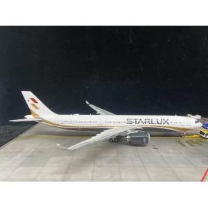 Starlux Airlines 星宇航空  Airbus A330-900neo B-58303  PH11927 Phoenix 1:400