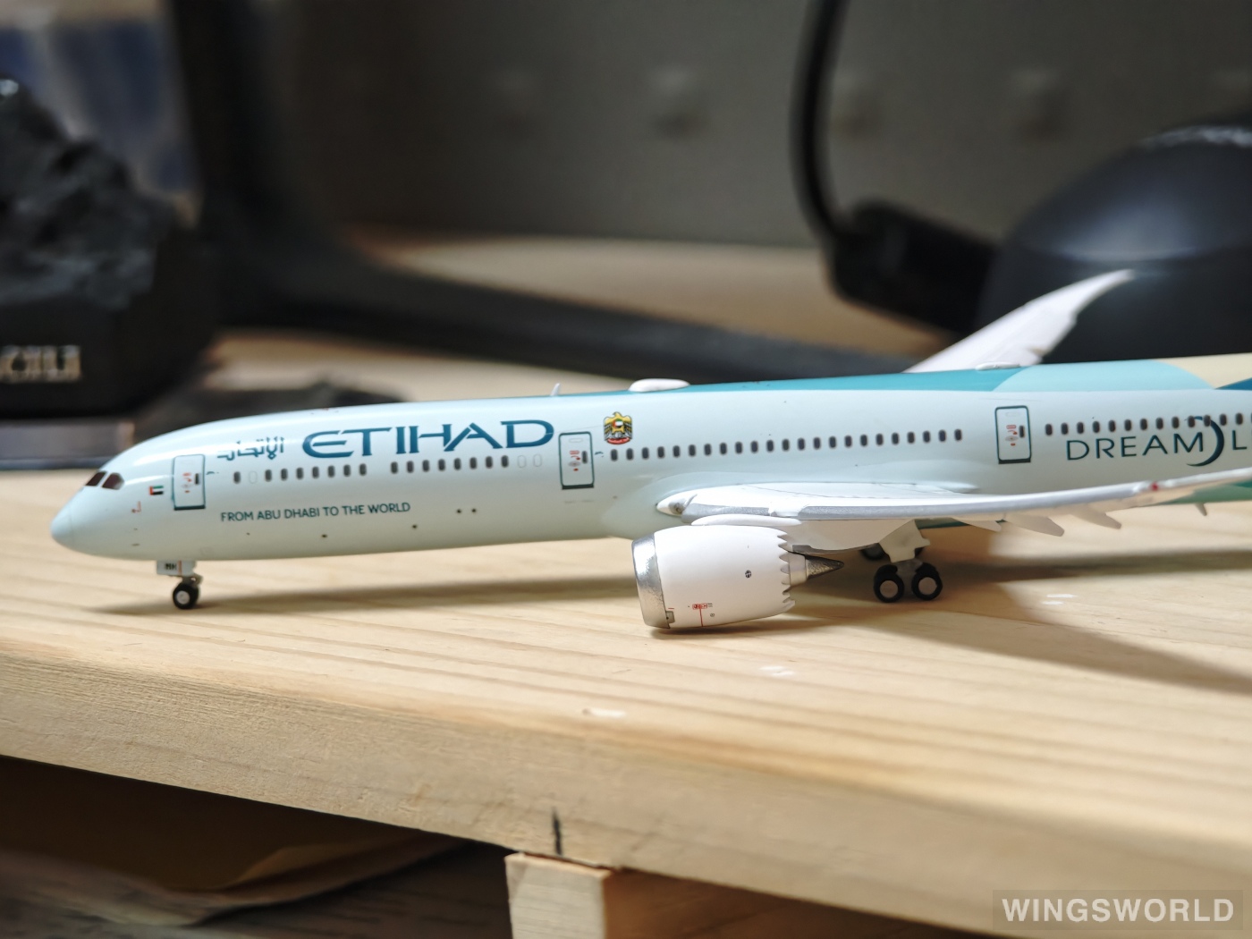 JC Wings 1:400 XX4300A Etihad Airways 阿提哈德航空 Boeing 787-10 A6-BMH