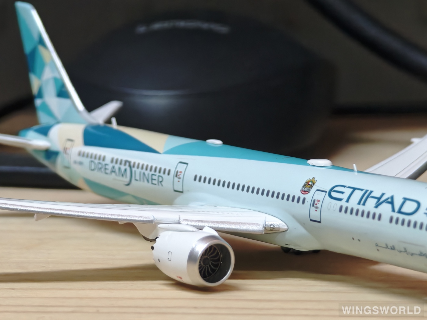 JC Wings 1:400 XX4300A Etihad Airways 阿提哈德航空 Boeing 787-10 A6-BMH