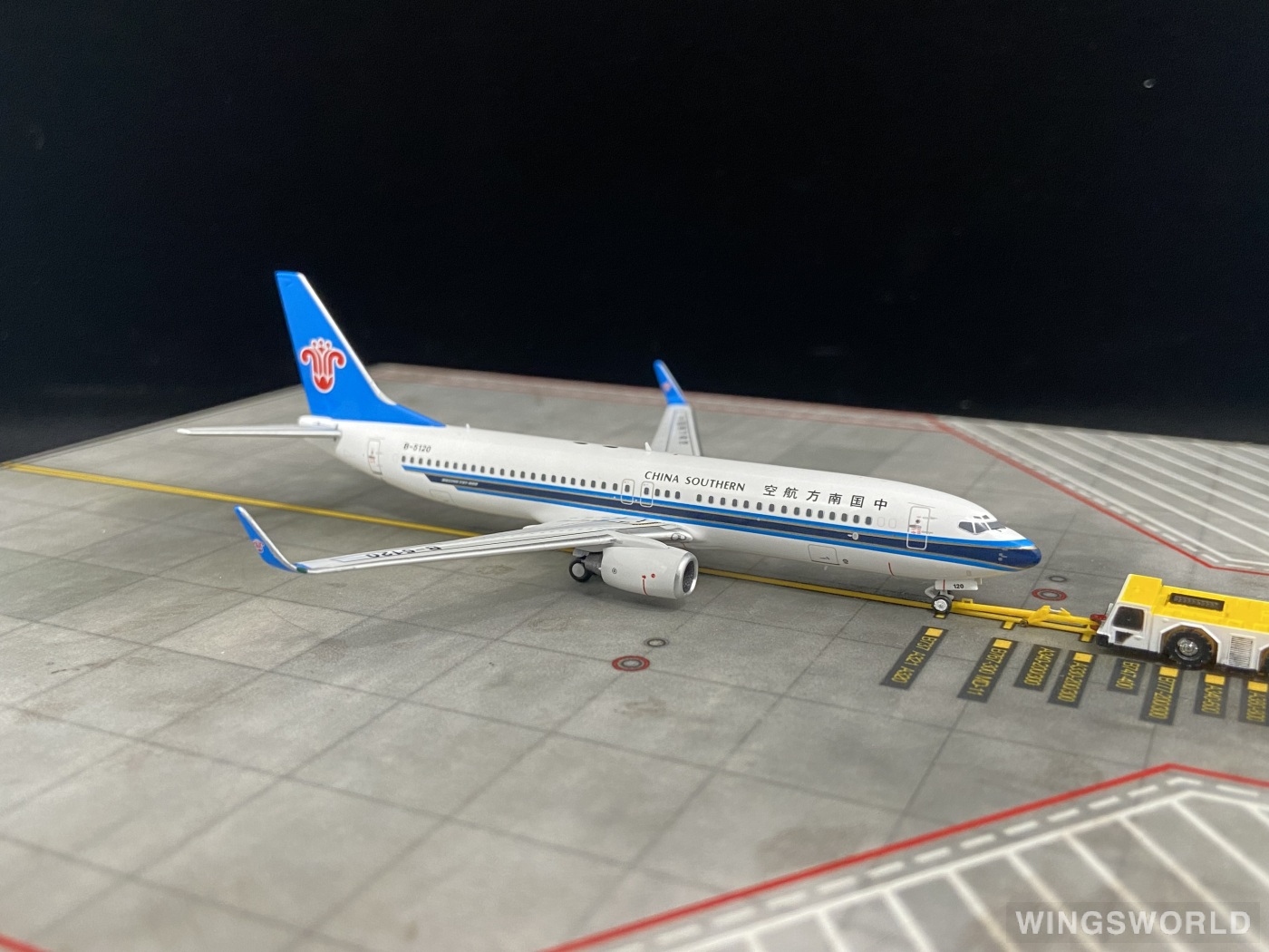 Creating Dreams Wings 1:400 38CZA2 China Southern 中国南方航空 Boeing 737-800 B-5120