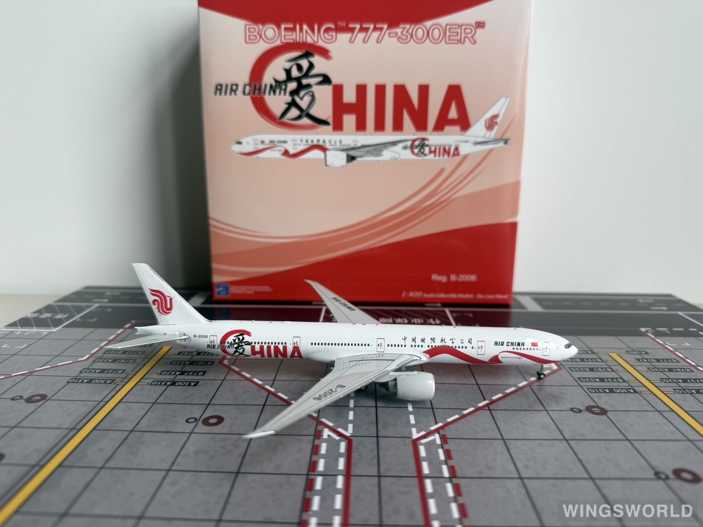 NGmodels 1:400 NG73048 Air China 中国国际航空 Boeing 777-300ER B-2006