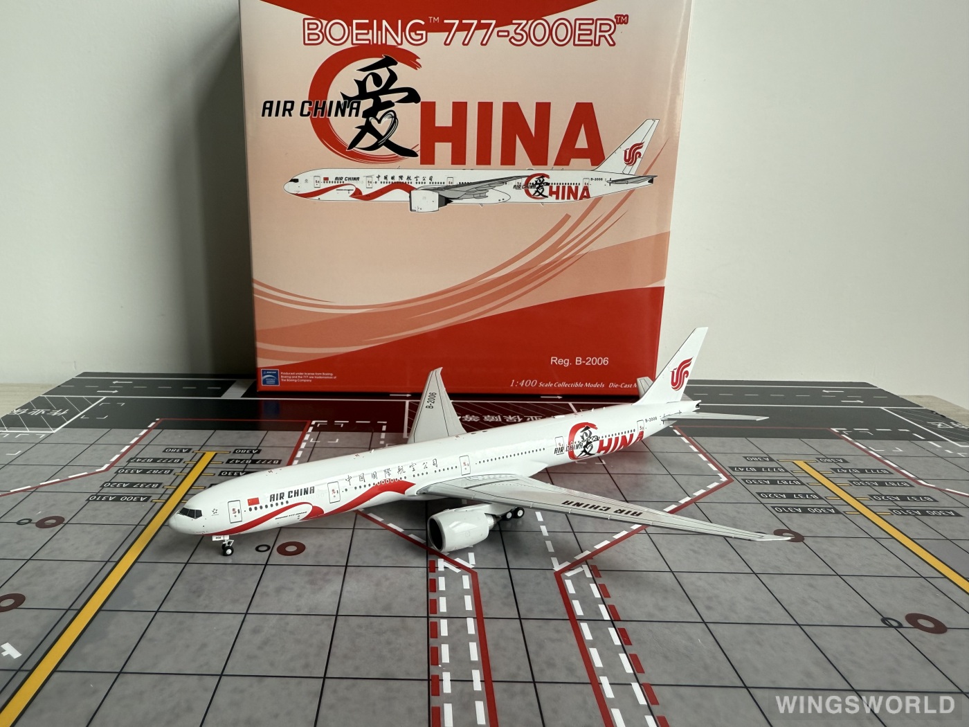 NGmodels 1:400 NG73048 Air China 中国国际航空 Boeing 777-300ER B-2006