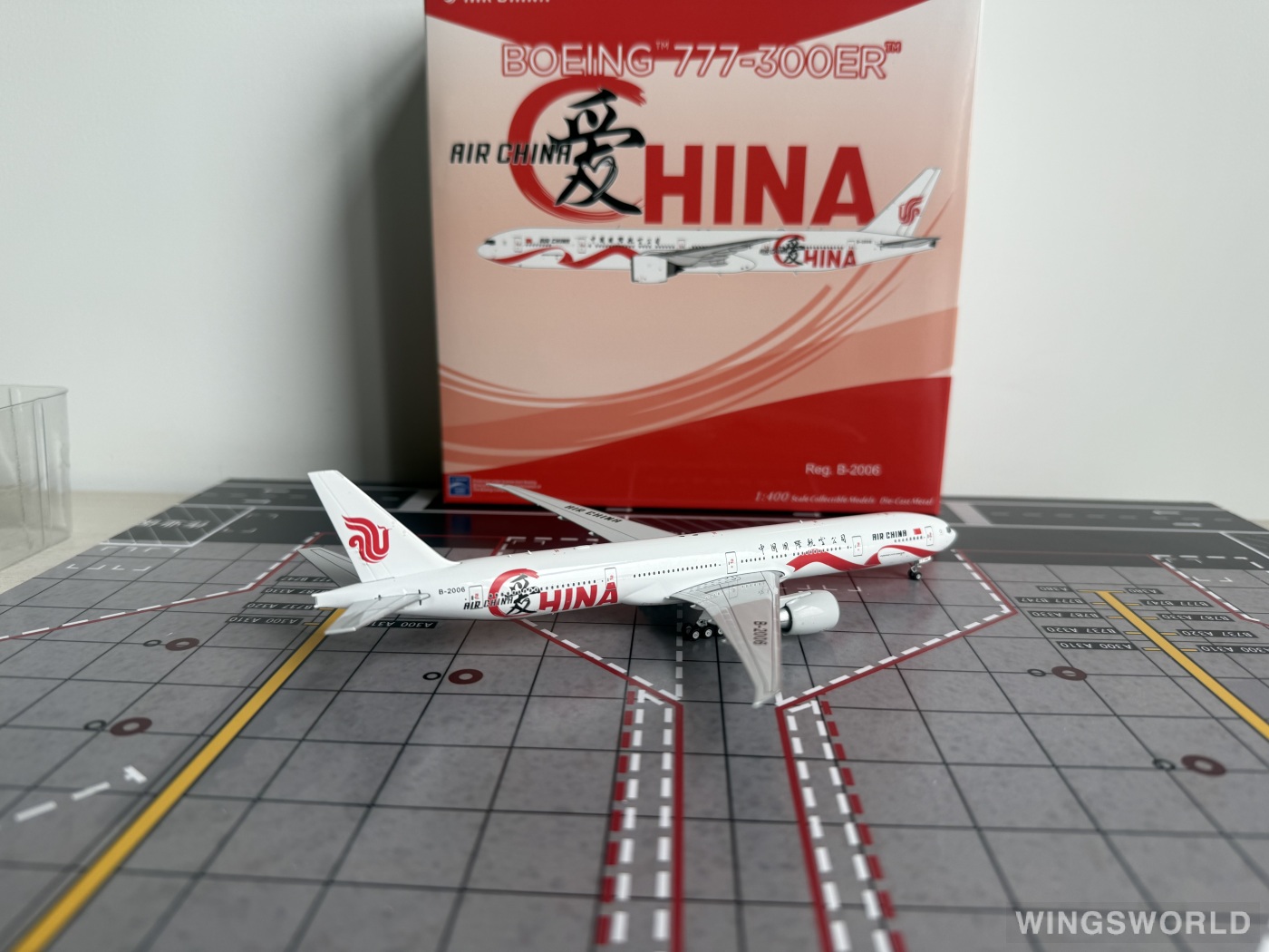 NGmodels 1:400 NG73048 Air China 中国国际航空 Boeing 777-300ER B-2006