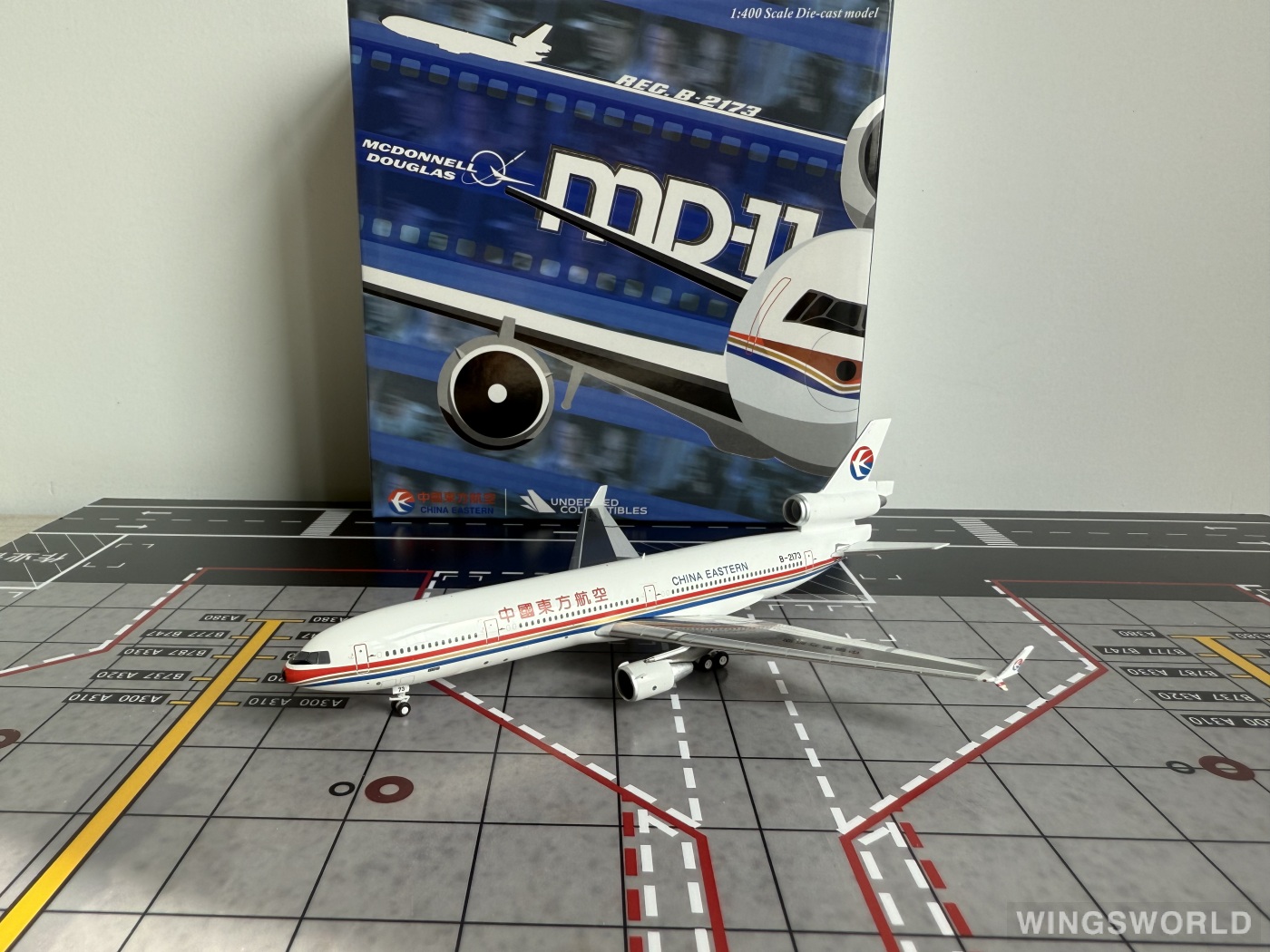 Undefined Collectibles 1:400 UC11MUA4 China Eastern 中国东方航空 McDonnell Douglas MD-11 B-2173