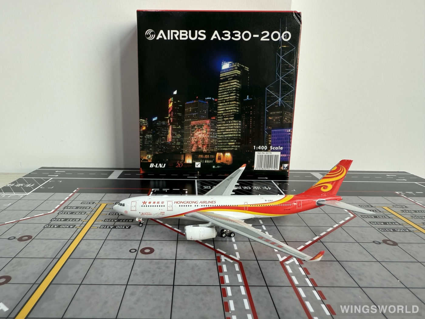 Phoenix 1:400 PH04179 Hong Kong Airlines 香港航空 Airbus A330-200 B-LNJ