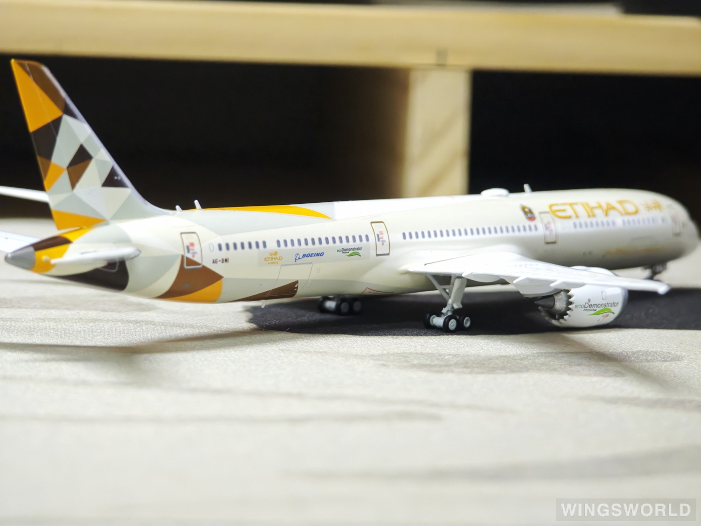 JC Wings 1:400 XX4904 Etihad Airways 阿提哈德航空 Boeing 787-10 A6-BMI