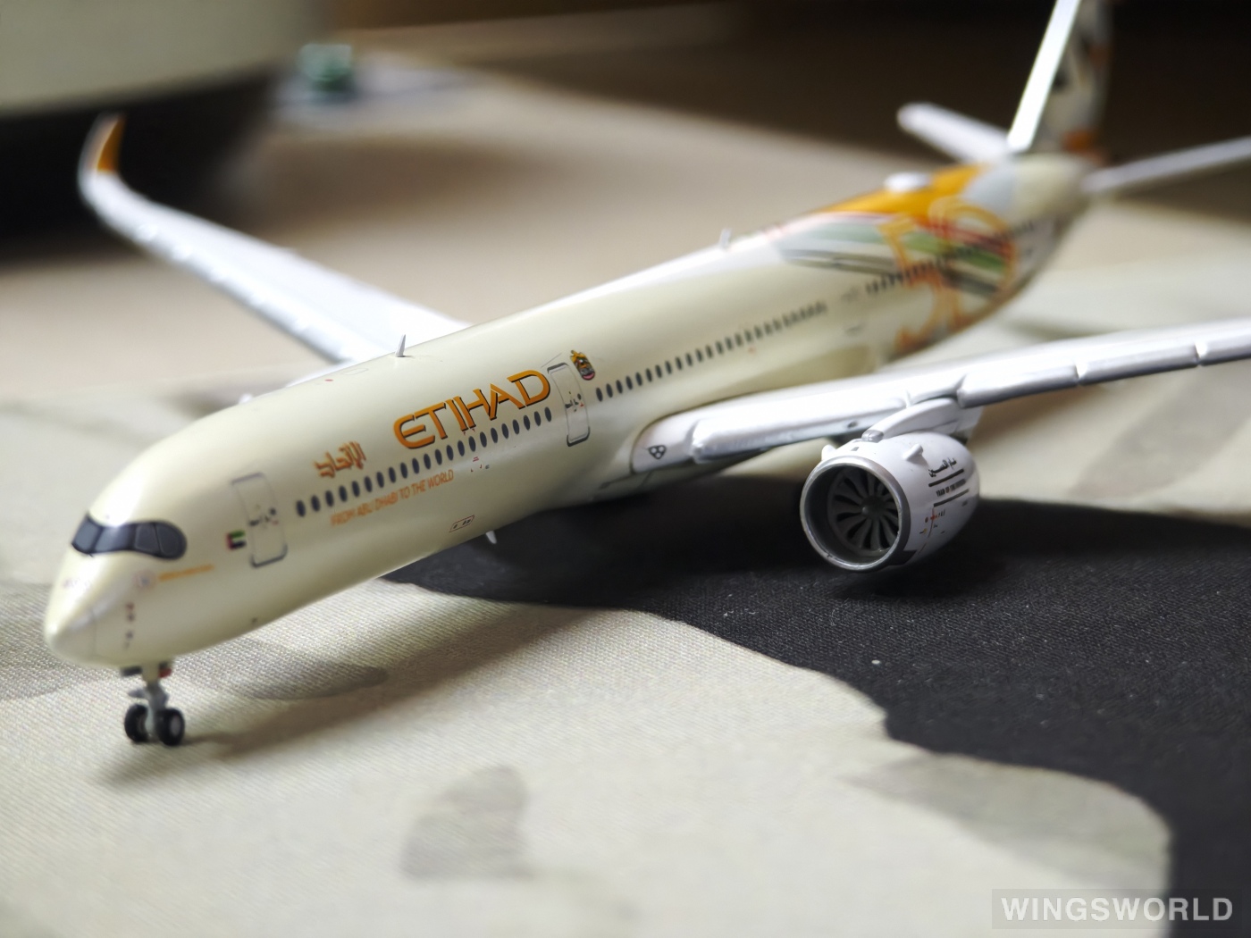JC Wings 1:400 XX4496A Etihad Airways 阿提哈德航空 Airbus A350-1000 A6-XWB