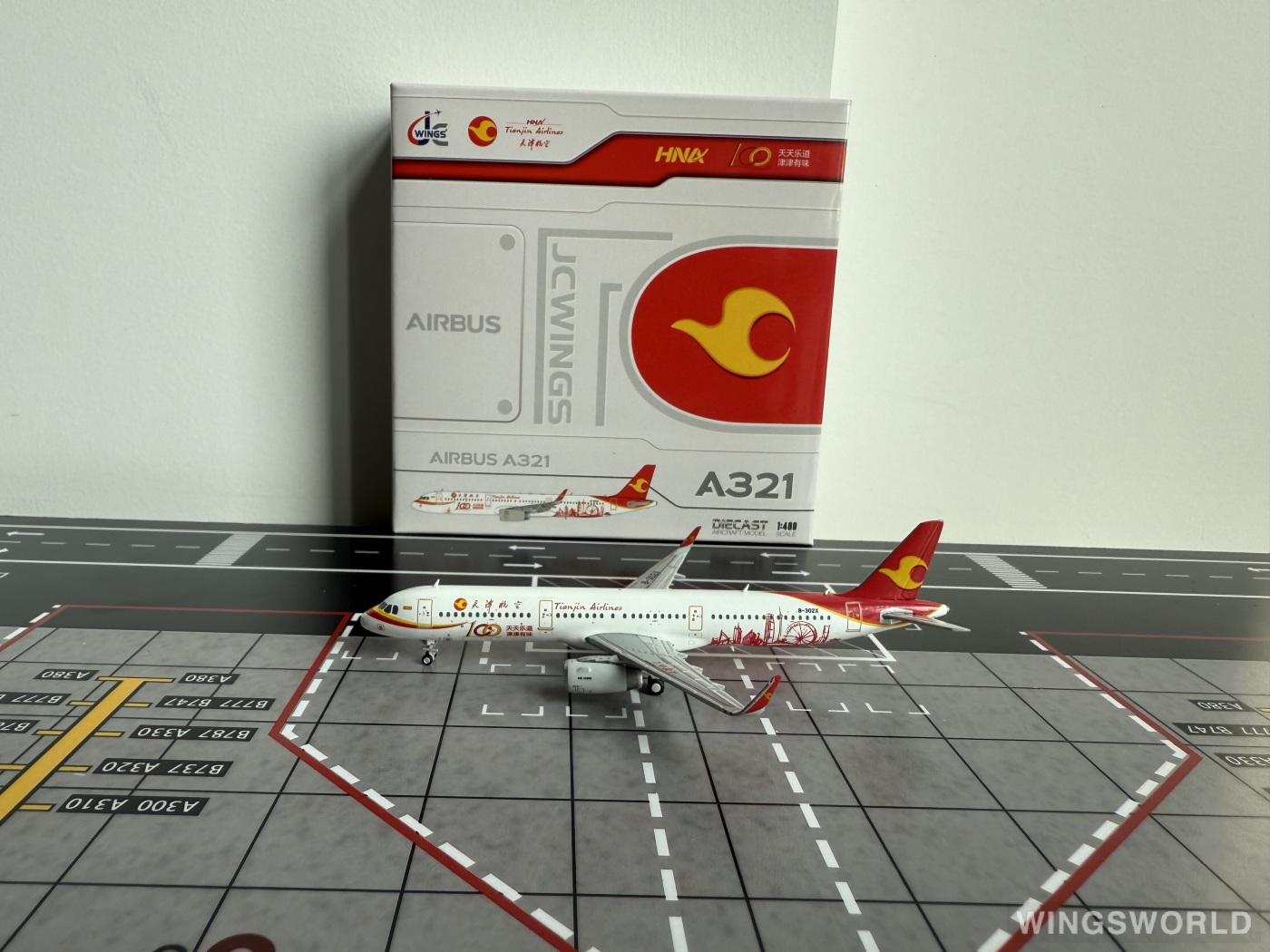 JC Wings 1:400 XX4985 Tianjin Airlines 天津航空 Airbus A321 B-302X