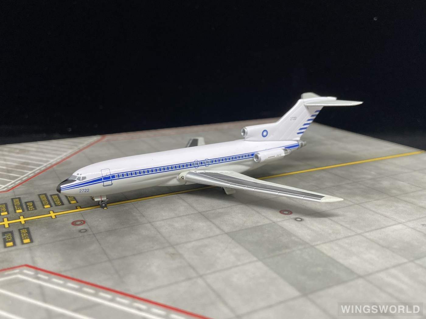 Dragon Models 1:400 55355-3 ROCAF 中国台湾空军 Boeing 727-100 2722