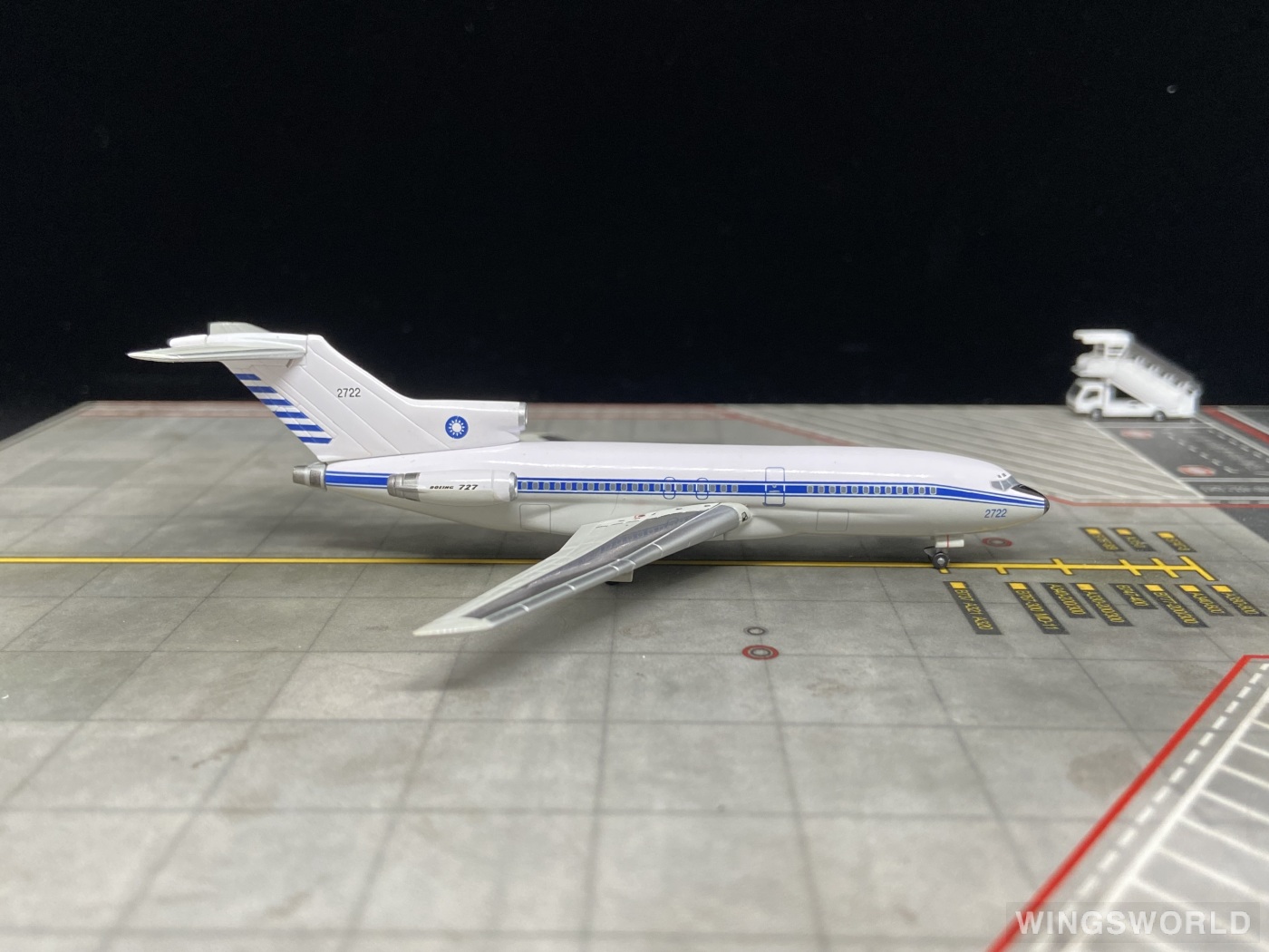 Dragon Models 1:400 55355-3 ROCAF 中国台湾空军 Boeing 727-100 2722